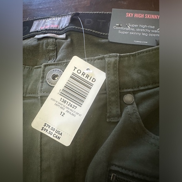 Torrid Sky High Skinny Jeans - Picture 3 of 6